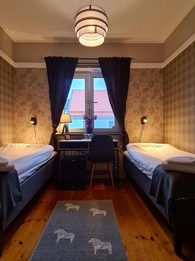 Dala-Jaerna Hotell Och Vandrarhem Εξωτερικό φωτογραφία