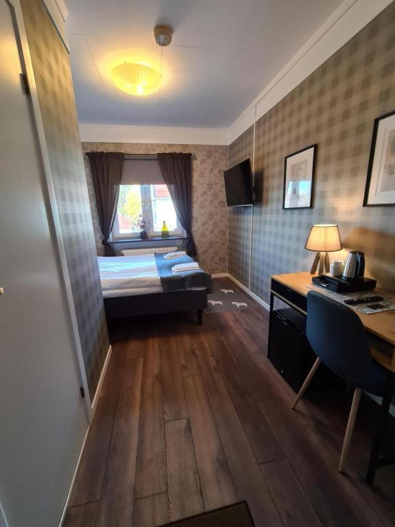 Dala-Jaerna Hotell Och Vandrarhem Εξωτερικό φωτογραφία